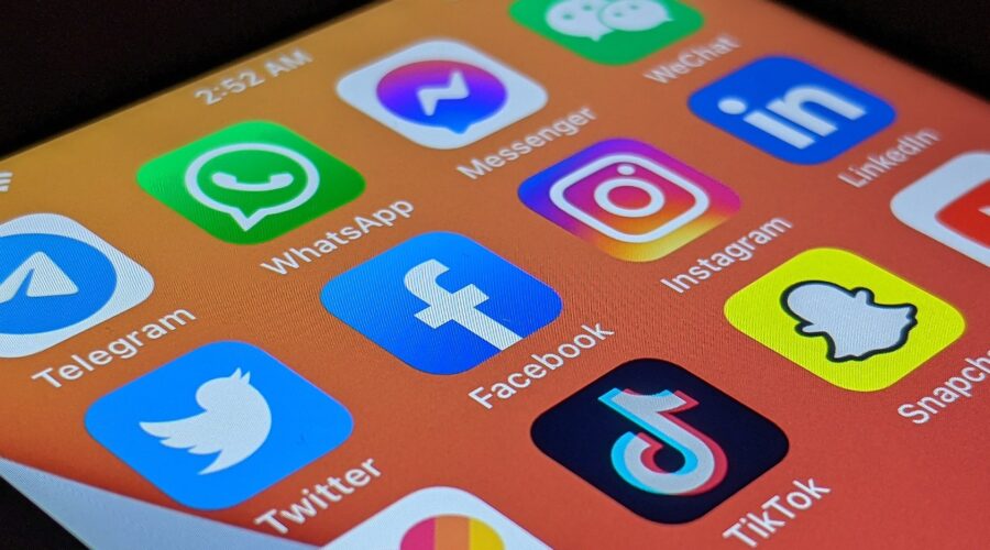 social recruitment